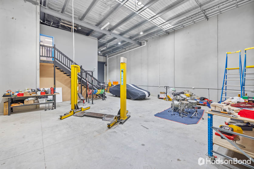 Click to view all images 6/8 Prospect Place Boronia VIC 3155 - Image 3