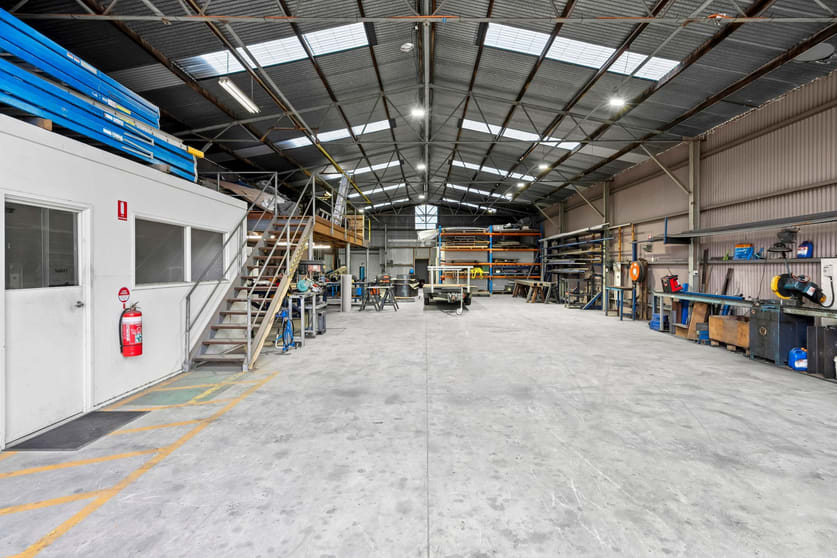 Click to view all images 56 Edols Street North Geelong VIC 3215 - Image 3