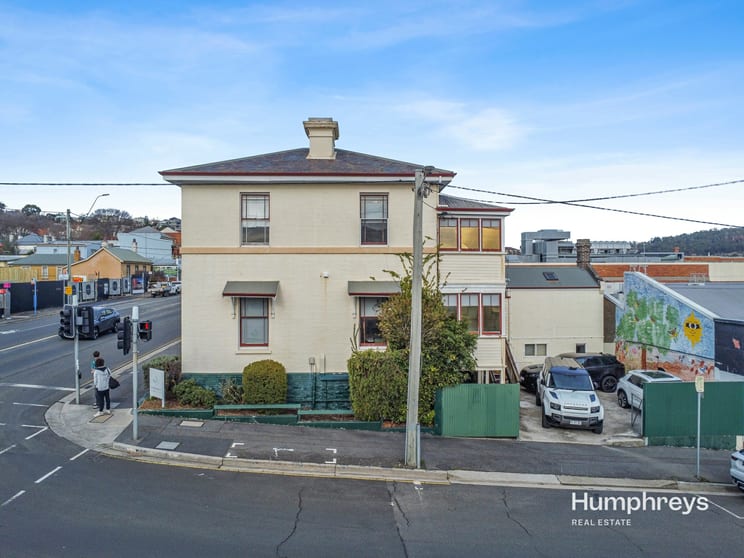 Click to view all images Drysdale House/192 Charles Street Launceston TAS 7250 - Image 2