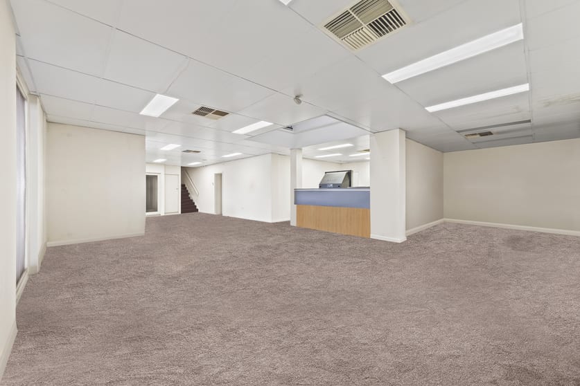 Click to view all images 23 Pickering Road Mulgrave VIC 3170 - Image 3
