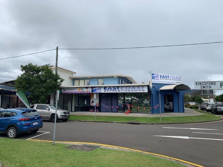 Click to view all images 4/68 KINGSFORD SMITH PARADE Maroochydore QLD 4558 - Image 2