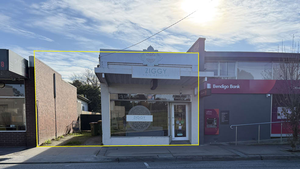 Click to view all images 30 Station Street Koo Wee Rup VIC 3981 - Image 3