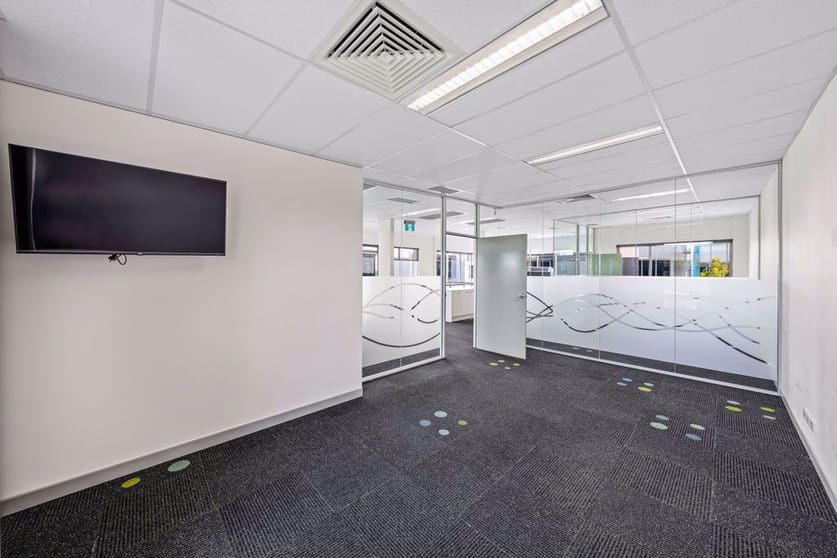 Click to view all images 2/249 Scottsdale Drive Robina QLD 4226 - Image 3