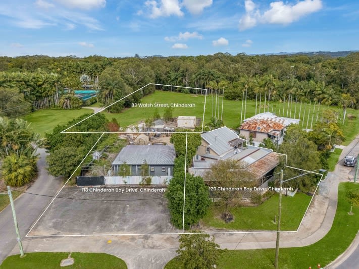 Click to view all images 118,120 Chinderah Bay Drive Chinderah NSW 2487 - Image 2
