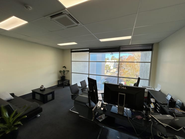 Click to view all images 7/15 Rosslyn Street West Leederville WA 6007 - Image 3