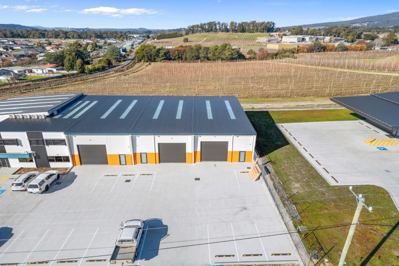 Click to view all images Unit 2 & 3/11 Orchard Crescent Spreyton TAS 7310 - Image 1