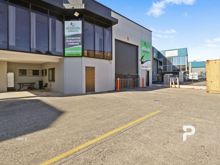 Click to view all images 6/86 Heathcote Road Moorebank NSW 2170 - Image 2