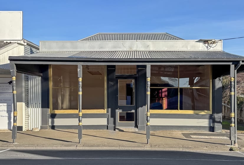 123 Commercial Road Koroit VIC 3282 - Image 1