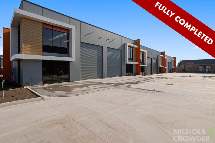Click to view all images 18/30 Faraday Boulevard Cranbourne West VIC 3977 - Image 1