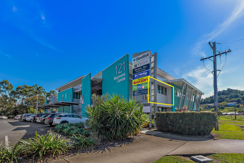 Click to view all images 9/121 Shute Harbour Road Cannonvale QLD 4802 - Image 1