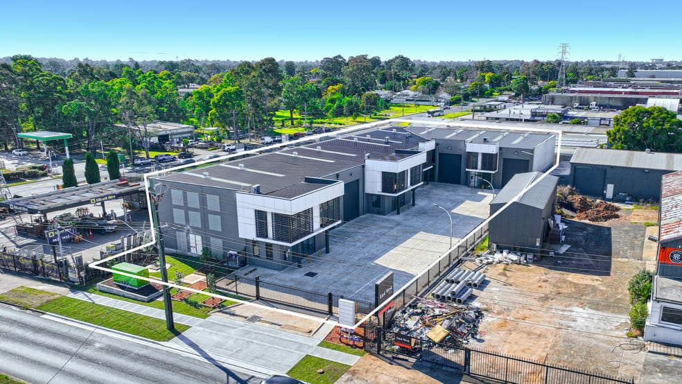 Click to view all images 1-5/82 Glossop Street St Marys NSW 2760 - Image 2