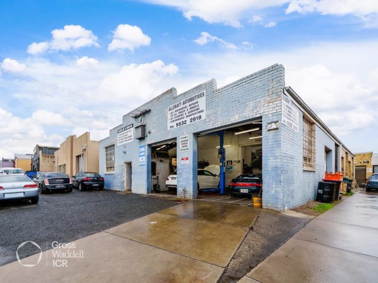 Click to view all images 23 & 25 Wren Road Moorabbin VIC 3189 - Image 3