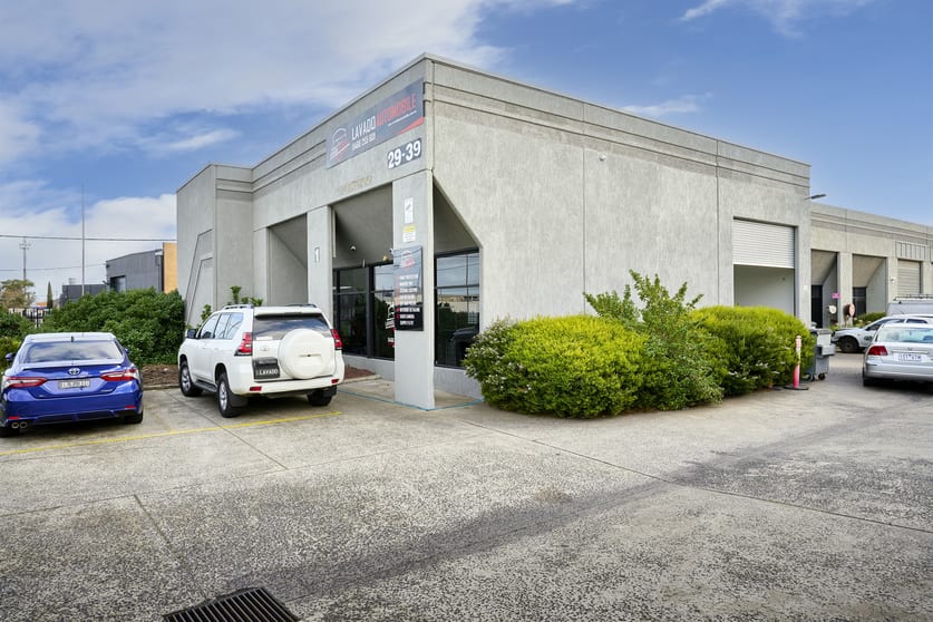 Click to view all images 1-5/29-39 Kirkham Road West Keysborough VIC 3173 - Image 1