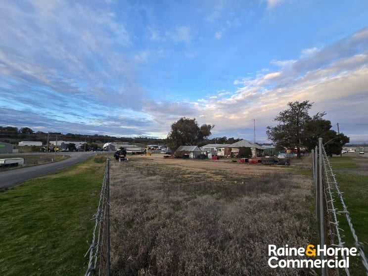 Click to view all images 169 Milvale Road Young NSW 2594 - Image 1