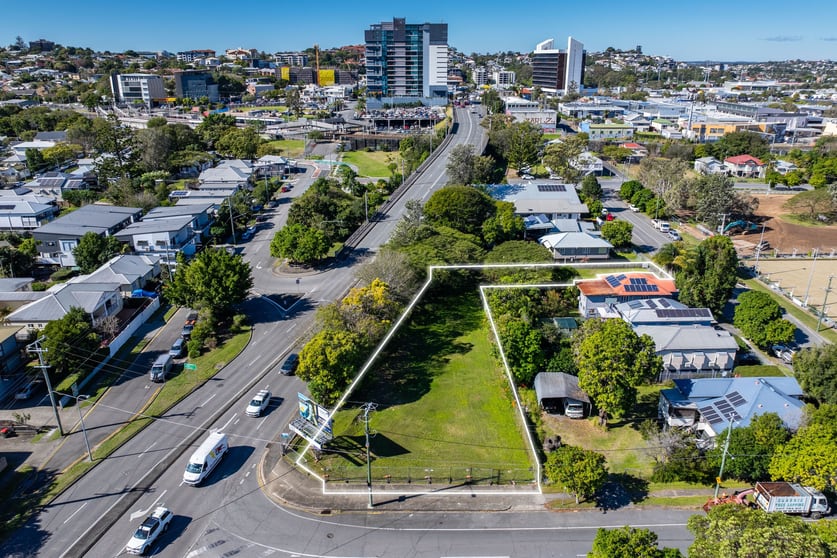 Click to view all images 5 Lane Street & 72 Blackmore Street Windsor QLD 4030 - Image 3