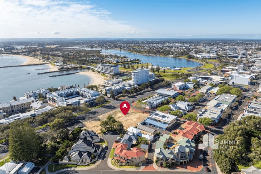 Click to view all images 36 Casuarina Drive Bunbury WA 6230 - Image 2