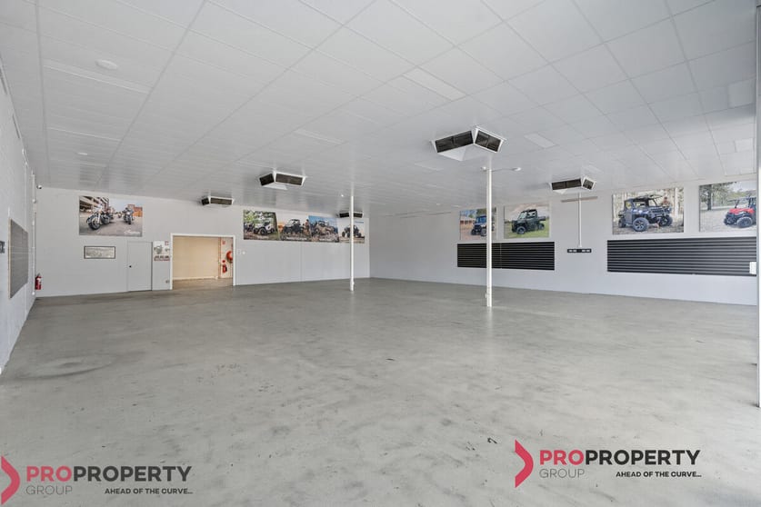 Click to view all images 1/1 Dellamarta Road Wangara WA 6065 - Image 1