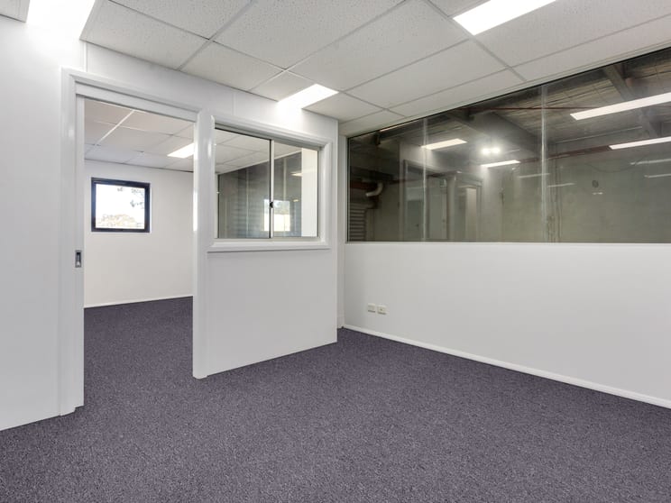 Click to view all images 25 + 41/20 Tucks Road Seven Hills NSW 2147 - Image 2