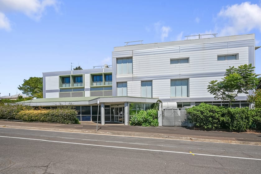 Click to view all images 1-5 Phillip Street & 2 Clopton Street East Toowoomba QLD 4350 - Image 3