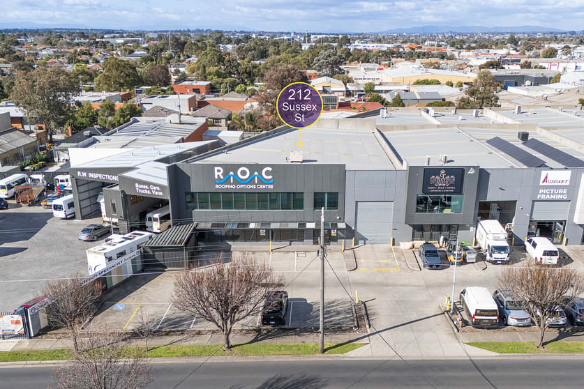 Click to view all images 212 Sussex Street Pascoe Vale VIC 3044 - Image 1