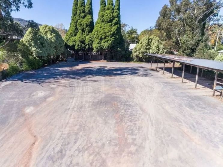 Click to view all images 8 Forest Lane Bowral NSW 2576 - Image 2