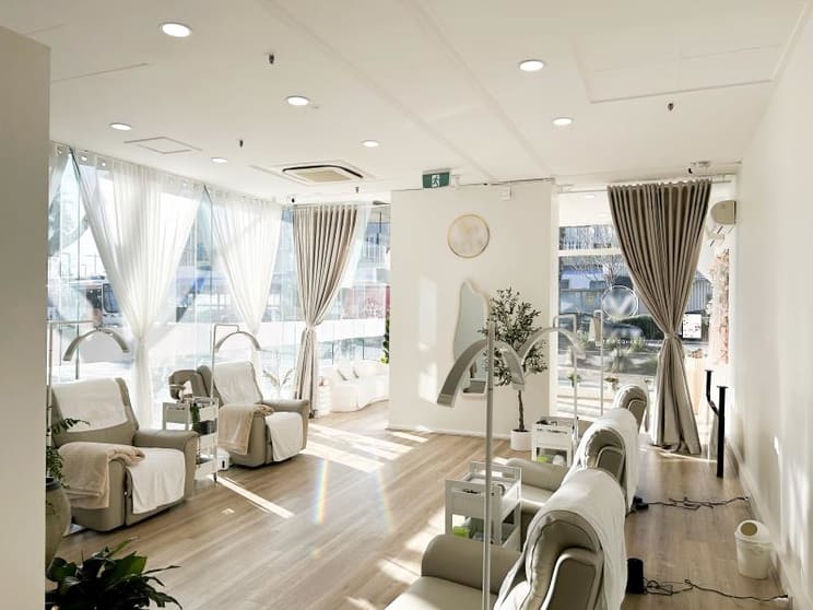 Click to view all images Shop 5/56 Young Street Frankston VIC 3199 - Image 2