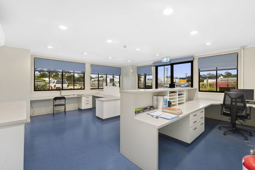 Click to view all images 48 Industrial Avenue Dundowran QLD 4655 - Image 2