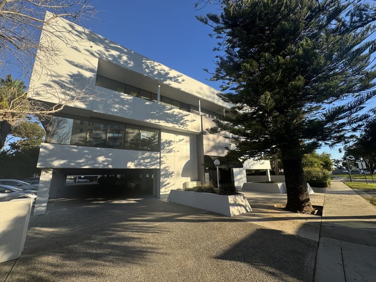 Click to view all images 2/2 Hardy South Perth WA 6151 - Image 3