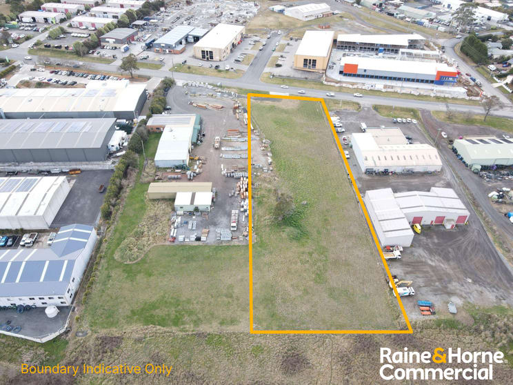 Click to view all images 42 Berrima Road Moss Vale NSW 2577 - Image 2