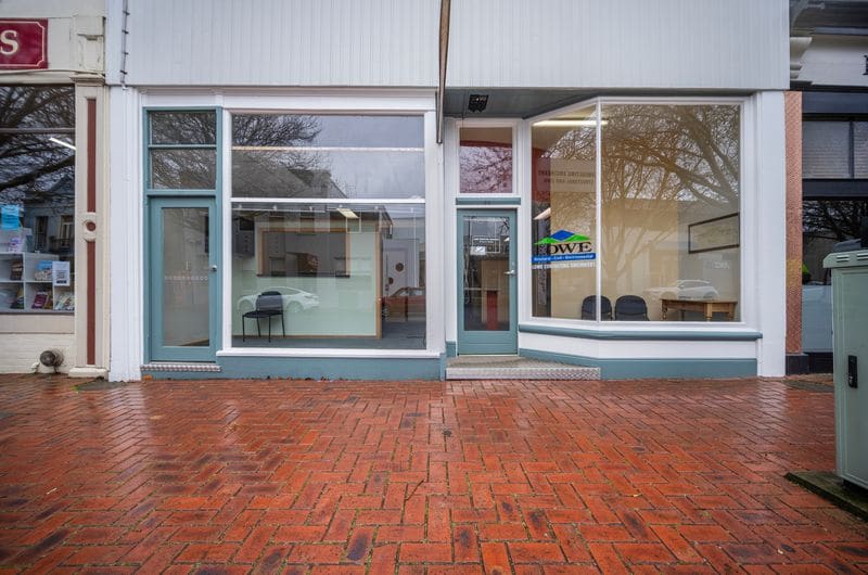 69 Gray Street Hamilton VIC 3300 - Image 2
