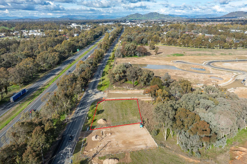 Click to view all images 191 McKoy Street Wodonga VIC 3690 - Image 2