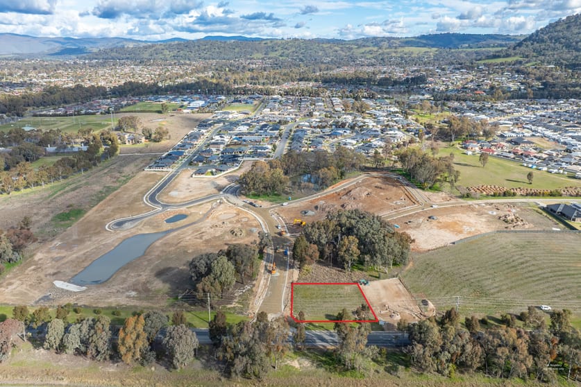 Click to view all images 191 McKoy Street Wodonga VIC 3690 - Image 3