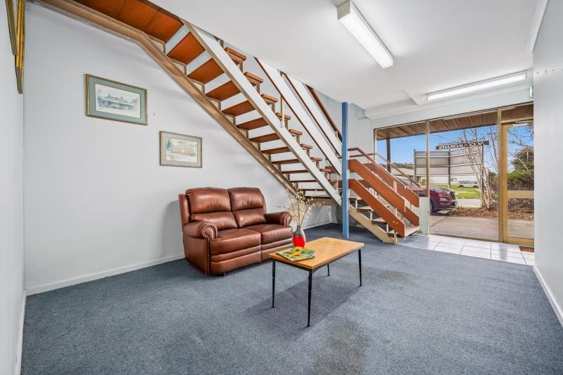 Click to view all images 1/14-16 Hartnett Drive Seaford VIC 3198 - Image 3