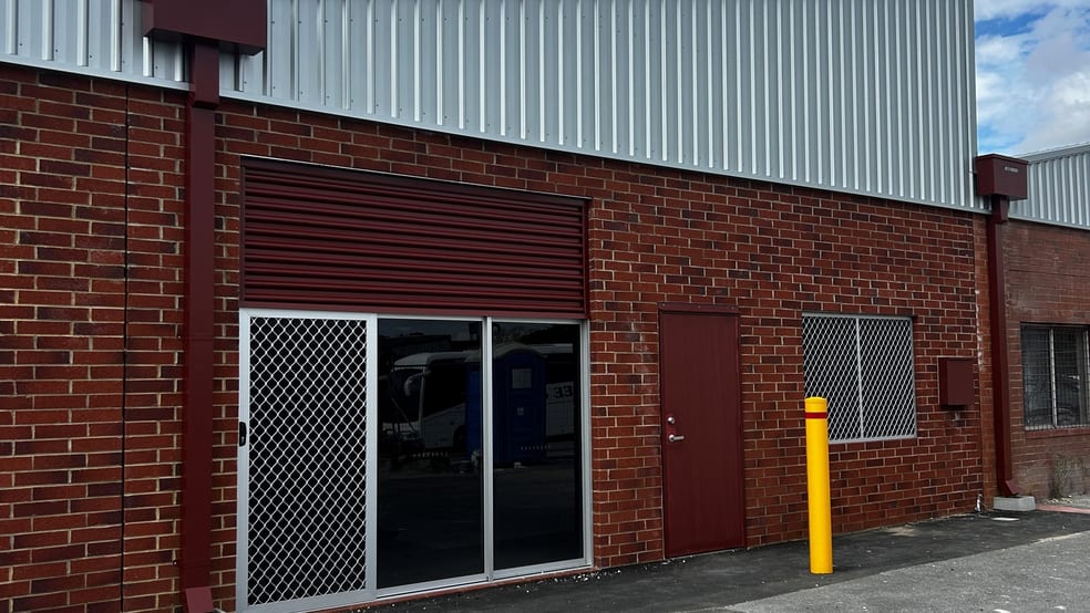 Click to view all images 18 Yampi Way Willetton WA 6155 - Image 2