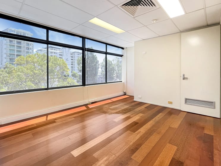11/2-4 Ocean Street Maroochydore QLD 4558 - Image 2