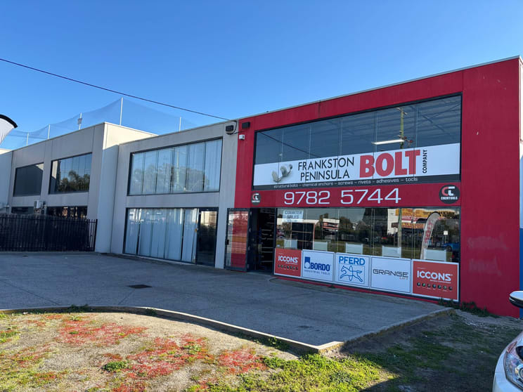 Click to view all images 52 Hartnett Drive Seaford VIC 3198 - Image 1