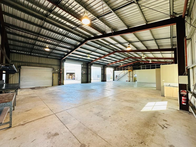 1/17 Commerce Court Noosaville QLD 4566 - Image 3