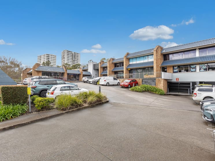 Click to view all images 1 & 3/6-8 Old Castle Hill Road Castle Hill NSW 2154 - Image 1