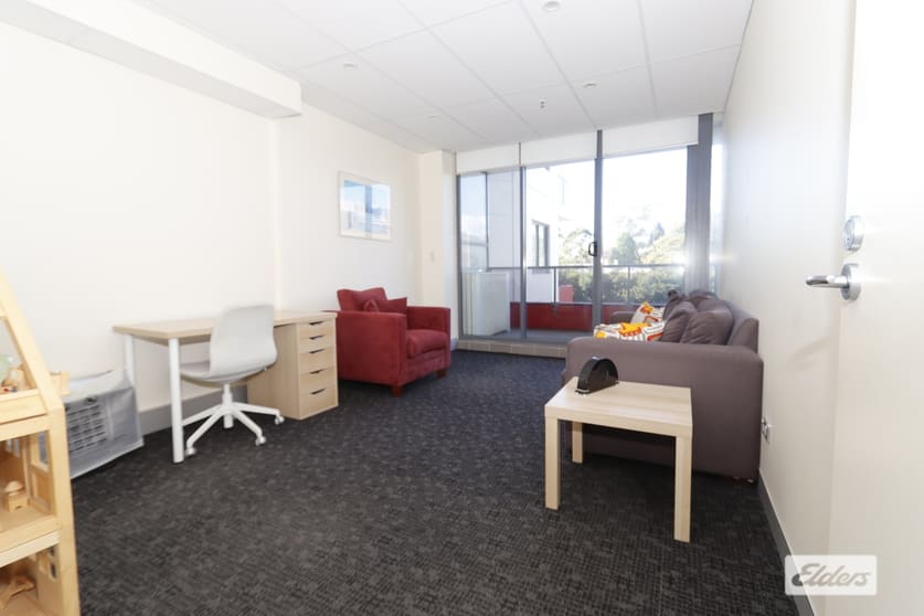 Click to view all images 701/90 George Street Hornsby NSW 2077 - Image 2