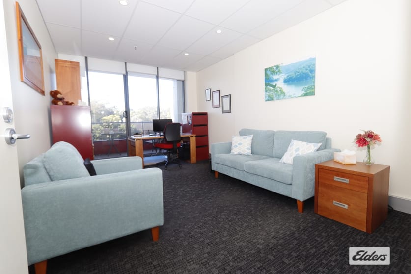 Click to view all images 701/90 George Street Hornsby NSW 2077 - Image 3