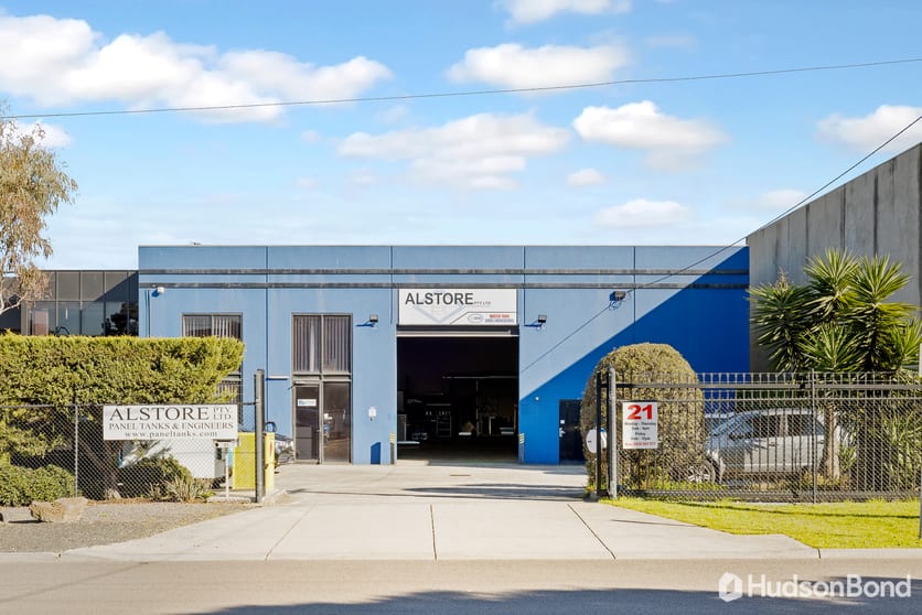 Click to view all images 21 Mohr Street Tullamarine VIC 3043 - Image 1