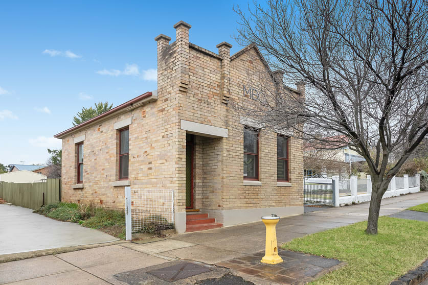 Click to view all images 88 Bank Street Molong NSW 2866 - Image 2