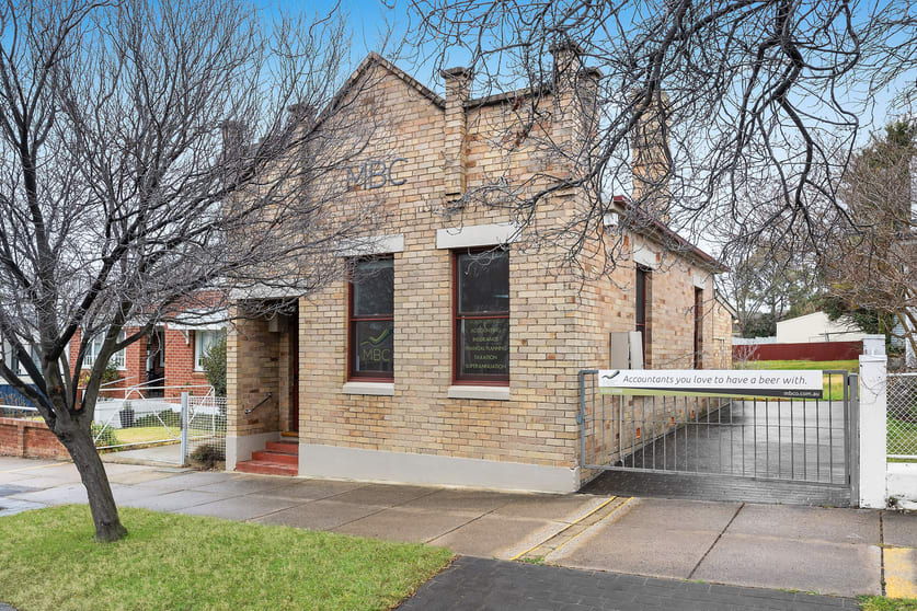 Click to view all images 88 Bank Street Molong NSW 2866 - Image 3