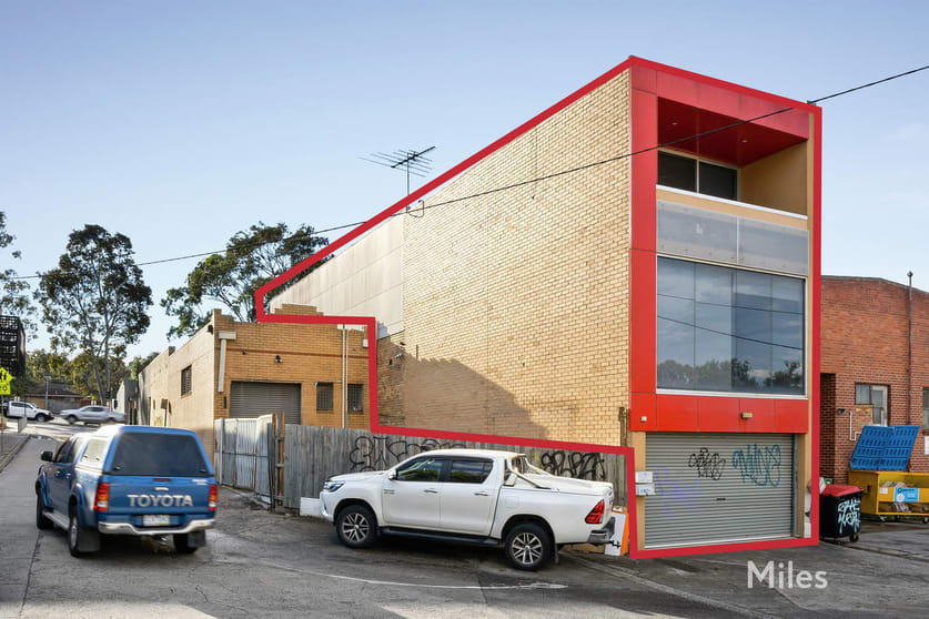 Click to view all images 88 Lower Plenty Road Rosanna VIC 3084 - Image 3