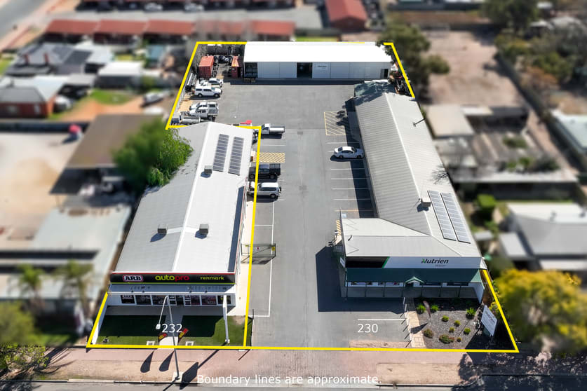 Click to view all images 230 Renmark Avenue Renmark SA 5341 - Image 3