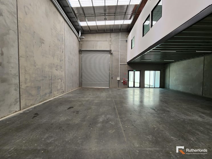 Click to view all images 1-4/28 Freeway Drive Wallan VIC 3756 - Image 2