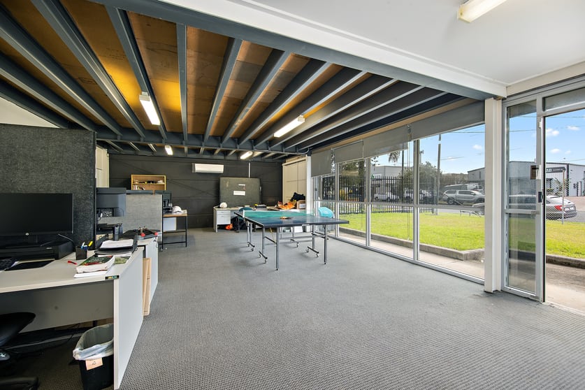 Click to view all images 9 Seasands Drive Redhead NSW 2290 - Image 2