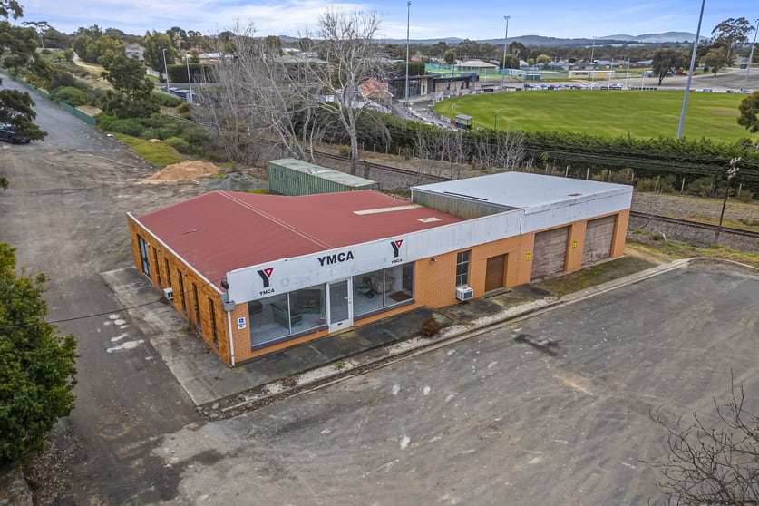 Click to view all images 20 Lambert Street Ararat VIC 3377 - Image 1