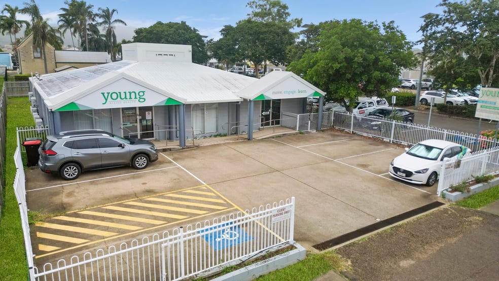 Click to view all images 7 Carlton Street Kirwan QLD 4817 - Image 1