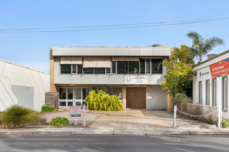 Click to view all images 5 Munro Street Coburg VIC 3058 - Image 1